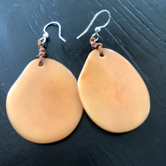 Patchington earth tone, dangle drop earrings. - Picture 3 of 3